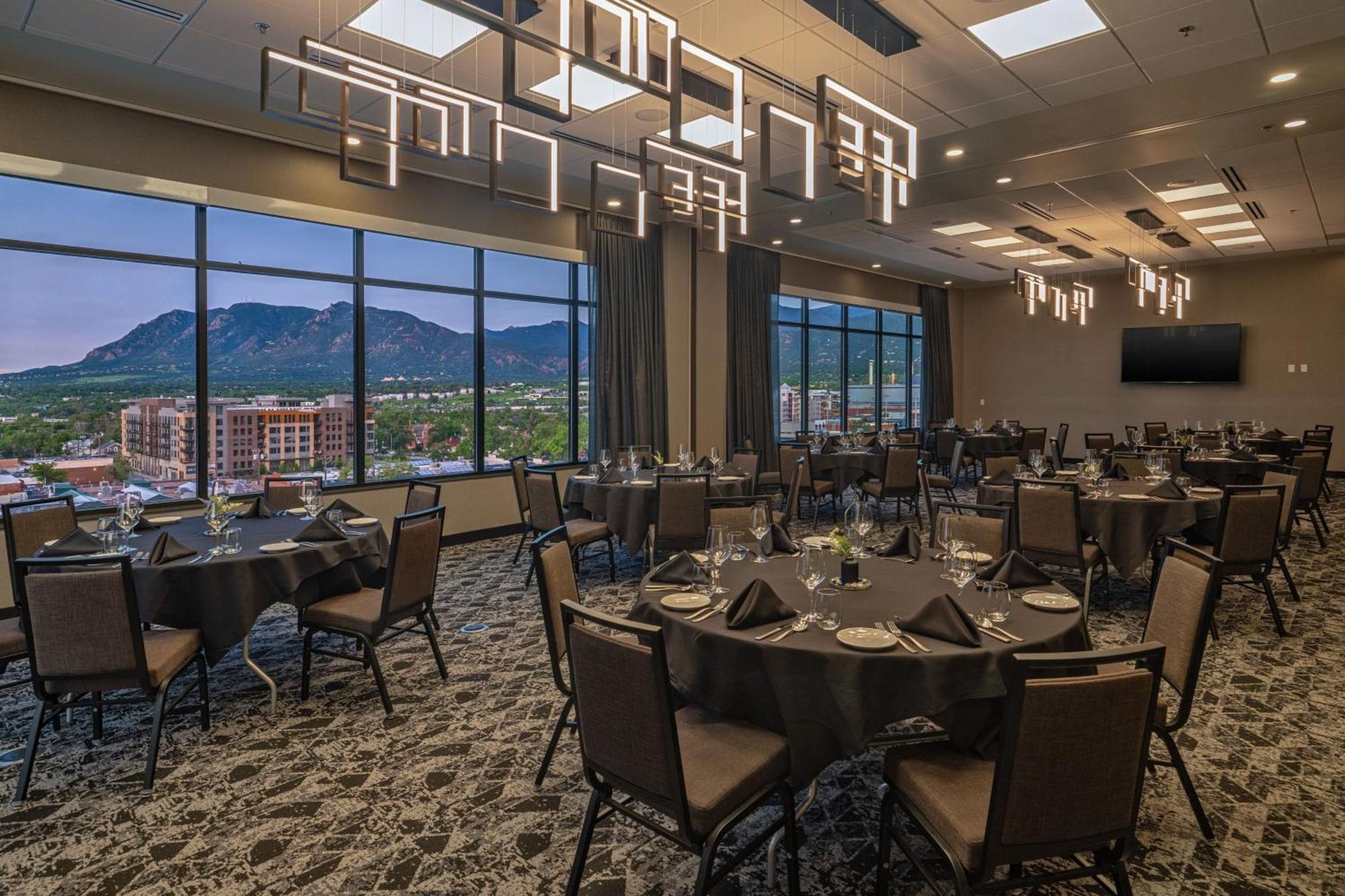 Element Colorado Springs Downtown Hotel Eksteriør billede