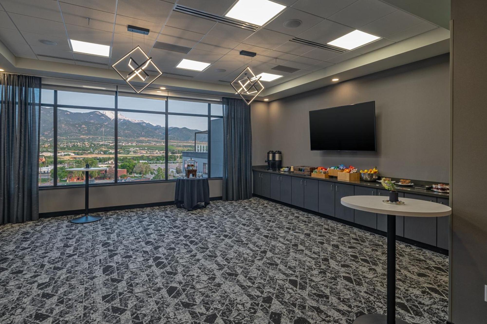 Element Colorado Springs Downtown Hotel Eksteriør billede